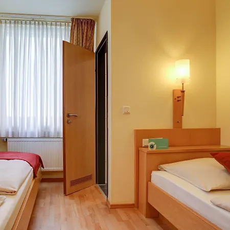 Trip Conti فندق 3*